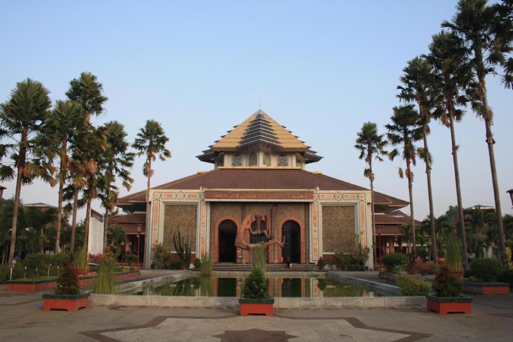 Al Abror Homestay Mandala Krida Mitra Reddoorz Yogyakarta Exteriér fotografie