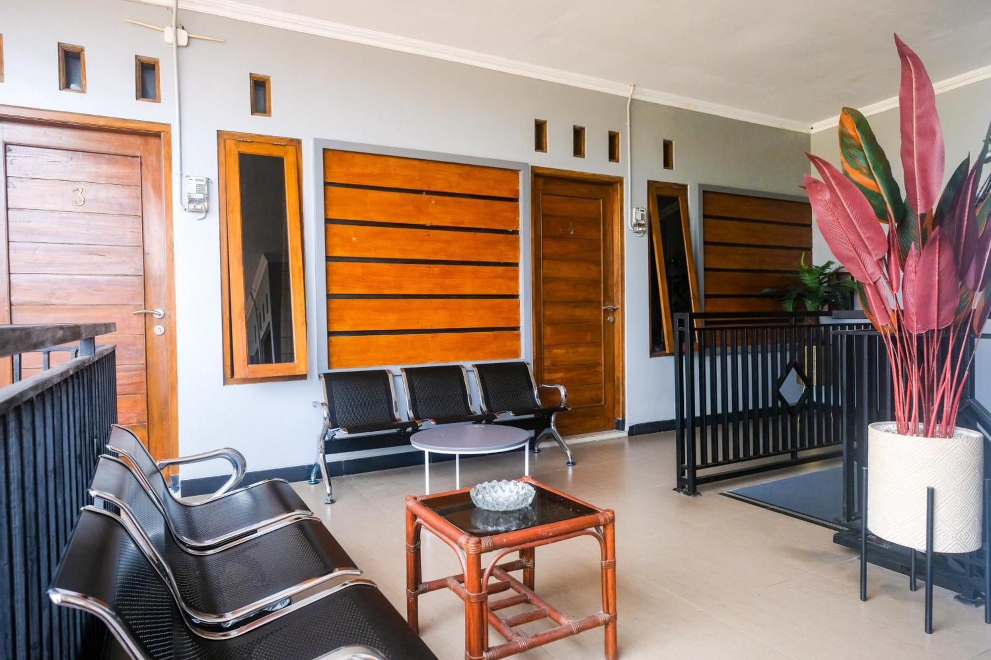 Al Abror Homestay Mandala Krida Mitra Reddoorz Yogyakarta Exteriér fotografie