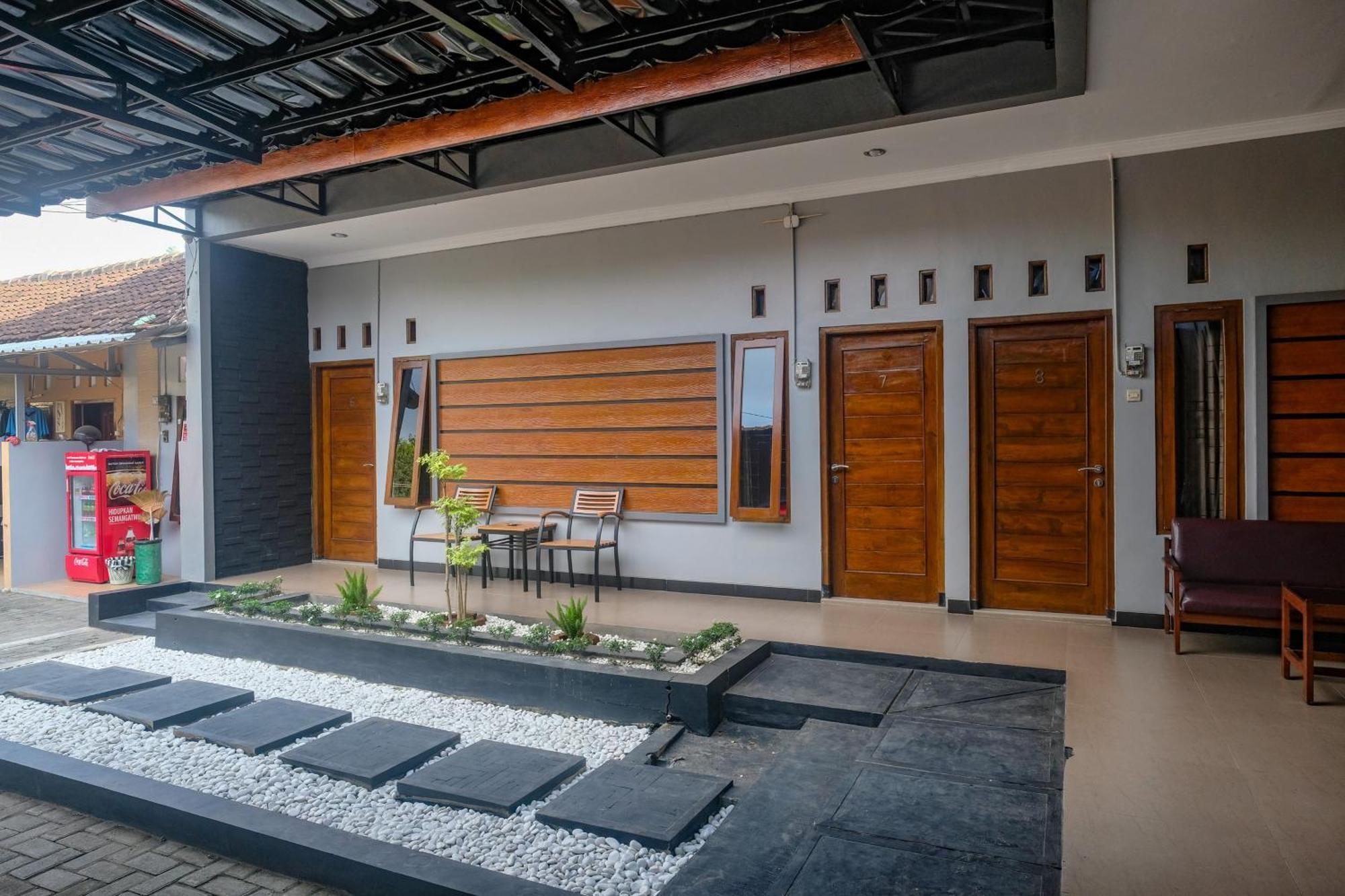 Al Abror Homestay Mandala Krida Mitra Reddoorz Yogyakarta Exteriér fotografie