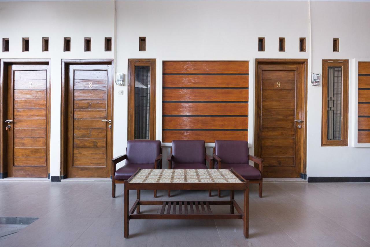 Al Abror Homestay Mandala Krida Mitra Reddoorz Yogyakarta Exteriér fotografie